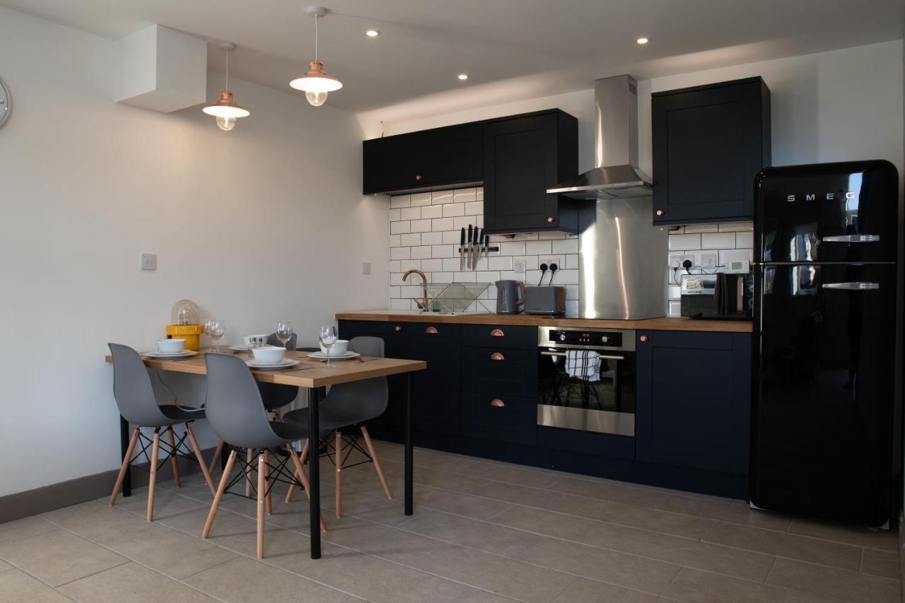 Unique Barn Conversion In Saddleworth โอลดัม ภายนอก รูปภาพ