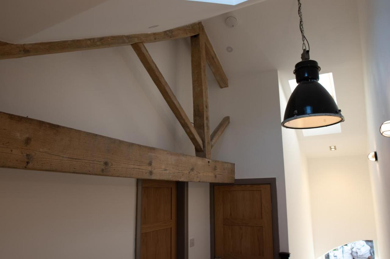 Unique Barn Conversion In Saddleworth โอลดัม ภายนอก รูปภาพ