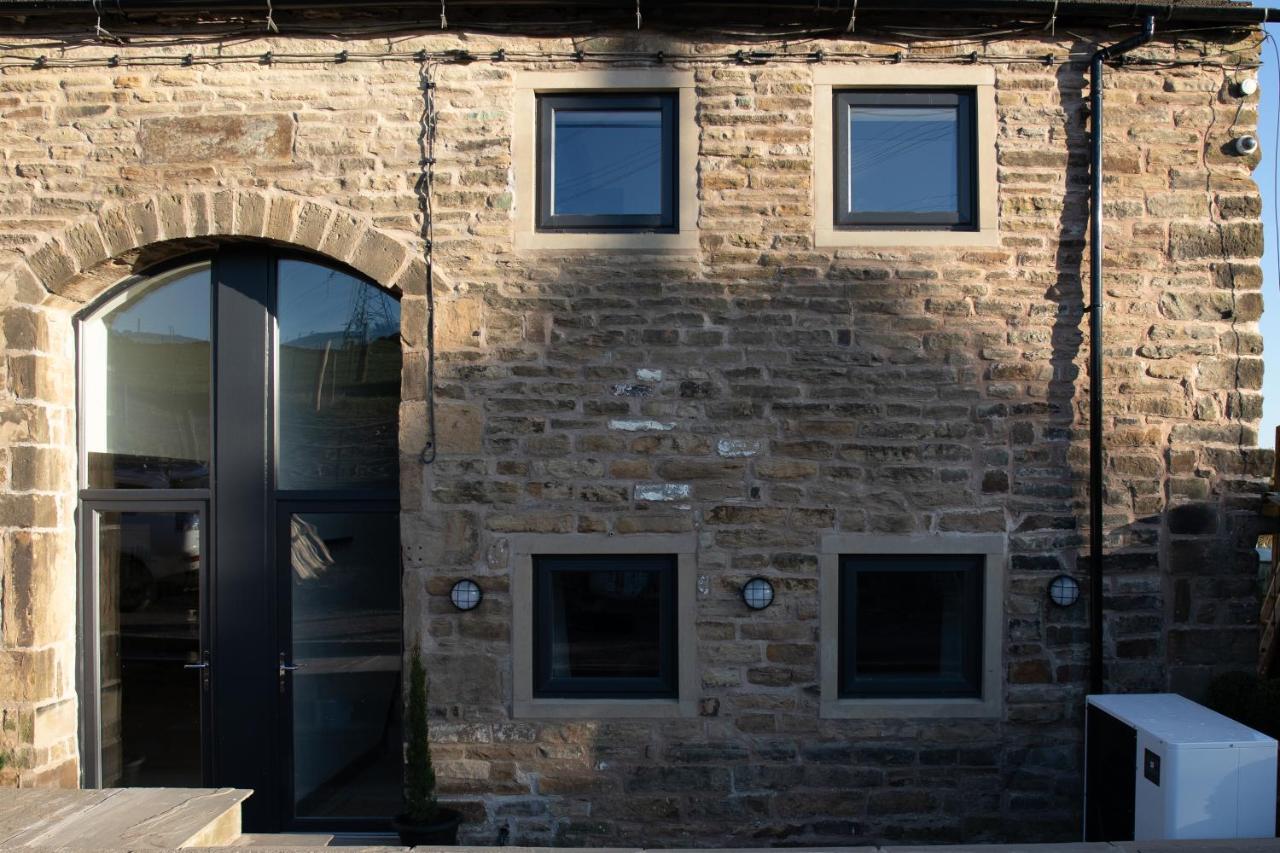Unique Barn Conversion In Saddleworth โอลดัม ภายนอก รูปภาพ